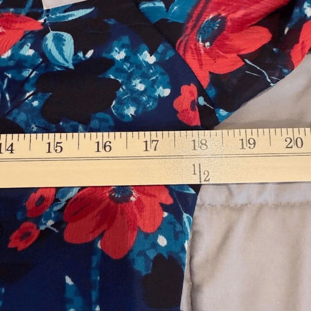 NWT Karl Lagerfeld Navy Floral Shift Dress Short Ruffle Flutter Sleeve‎ Size 10 - Picture 11 of 13